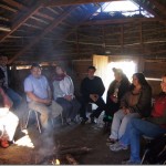 Arquitectos y académicos españoles de la UA visitaron ruka de comunidad mapuche de Freire